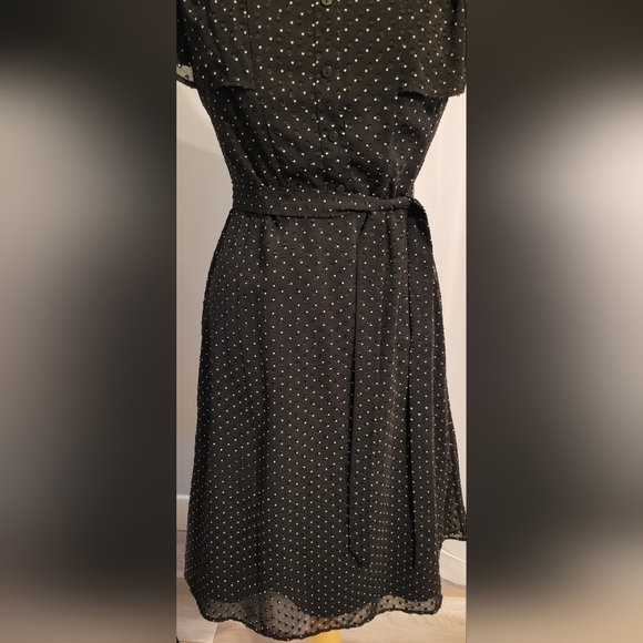 Off shoulder dresd - Picture 10 of 13